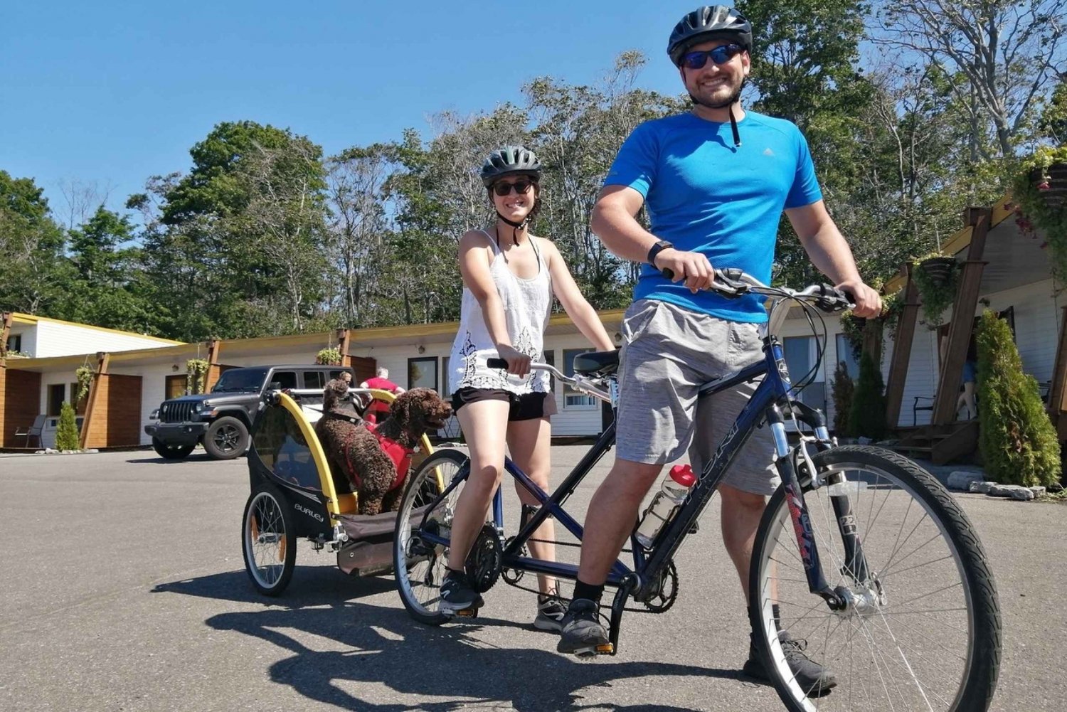Quebec City - Tandem Bike Rental on Ile d'Orléans