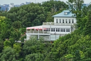 プライベート・ケベックからモンモランシーの滝＆サンテ・アンヌ・ド・ボープレ