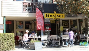 Bonjour