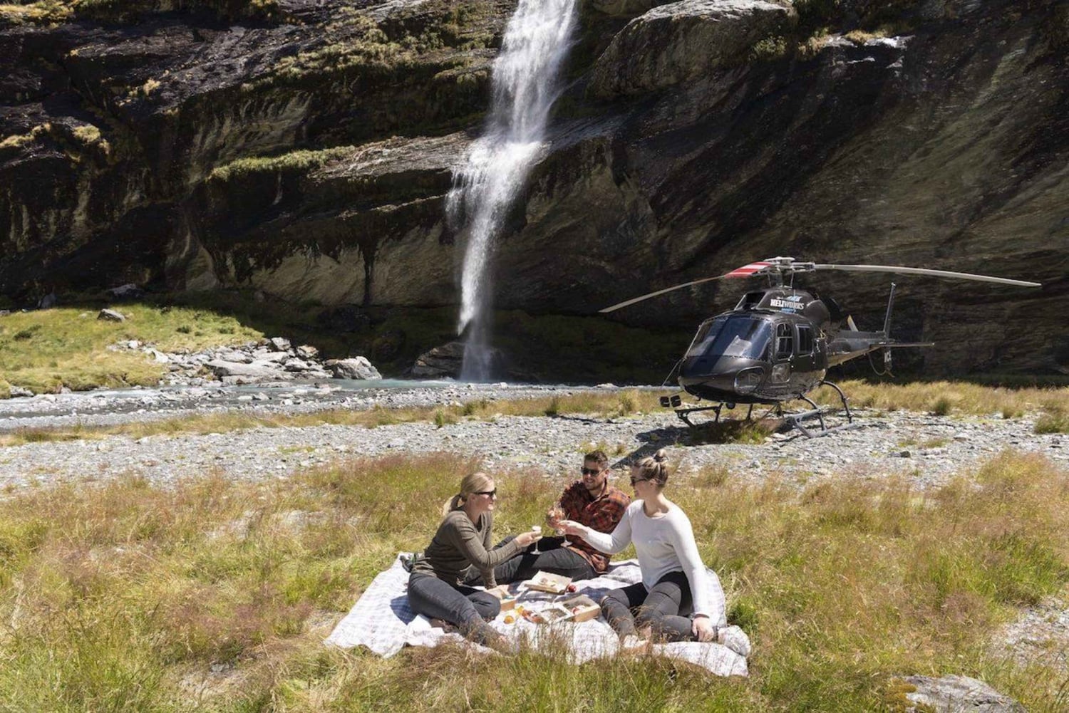Earnslaw Burn Picnic - wycieczka helikopterem