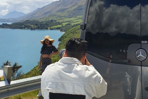 From Queenstown: Half Day Trip to Glenorchy by Coach