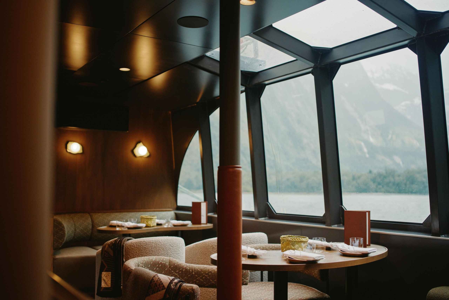 Z Queenstown: Milford Sound w klasie biznesowej z rejsem