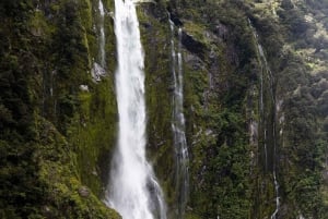 Au départ de Queenstown : Milford Sound en classe affaires avec croisière