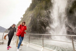 From Queenstown: Milford Sound Full-Day Trip by Bus & Boat