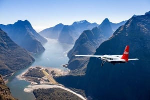 From Queenstown: Milford Sound Full-Day Trip by Plane & Boat