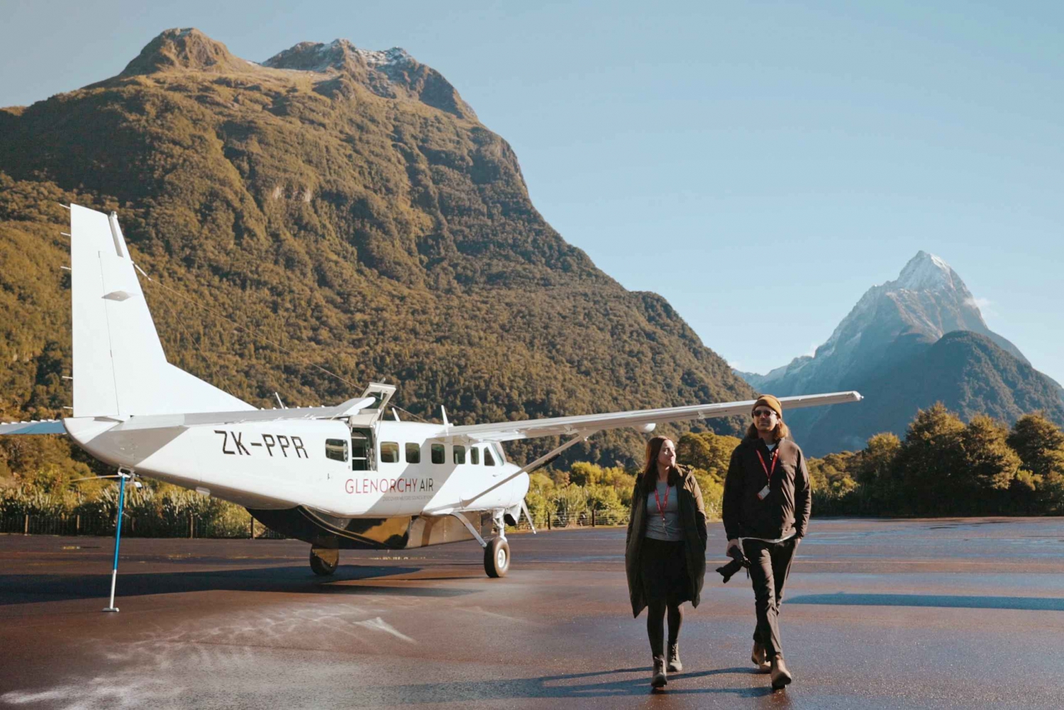 From Queenstown: Milford Sound Scenic Flight & Nature Tour
