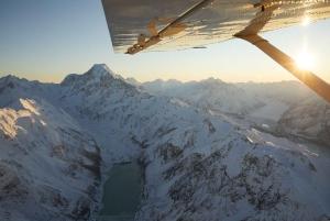 Von Queenstown aus: Mount Cook Tagestour per Rundflug