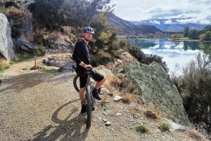 Cromwell: Lake Dunstan Trail Bike Rental and Luxury Shuttle