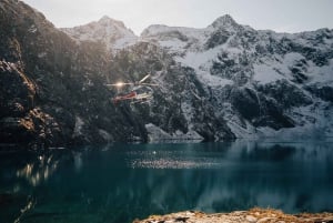 Milford Sound: 1.5-Hour Helicopter Tour with Two Landings