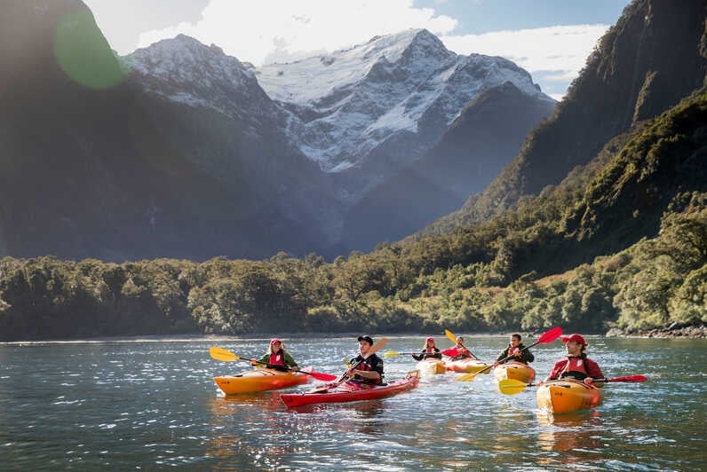 Milford Sound Cruise and Kayaking Combo