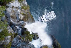 Milford Sound: Ultimate Heli-Cruise-Heli Adventure