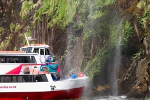 Milford Sound: Ultimate Heli-Cruise-Heli Adventure