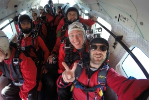 Queenstown: 9,000ft Skydive
