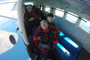 Queenstown: 9,000ft Skydive