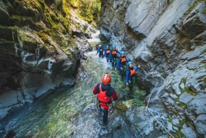 Queenstown : Aventure de canyoning d'une demi-journée