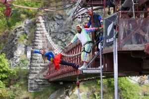 Queenstown: Halloween Festival + Bungy! (1° novembre 2025)
