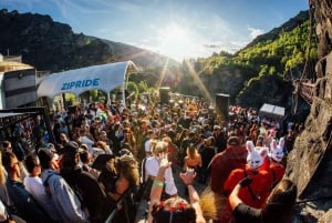 Queenstown: Halloween Festival + Bungy! (1° novembre 2025)