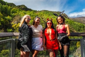 Queenstown: Halloween Festival + Bungy! (1° novembre 2025)