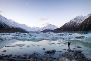 Queenstown: Mount Cook Premium Guided Day Tour