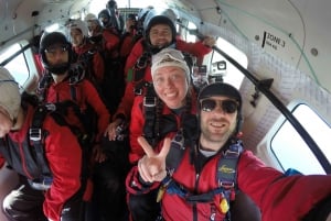 Queenstown: Tandem Skydive from 9,000, 12,000 or 15,000 Feet