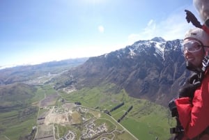 Queenstown: Tandem Skydive from 9,000, 12,000 or 15,000 Feet