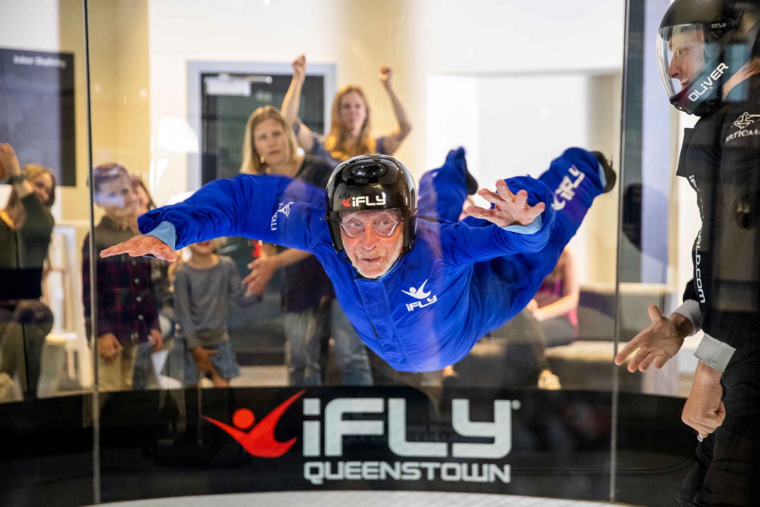 Queenstown: Ticket for 4 Indoor Skydiving Flights