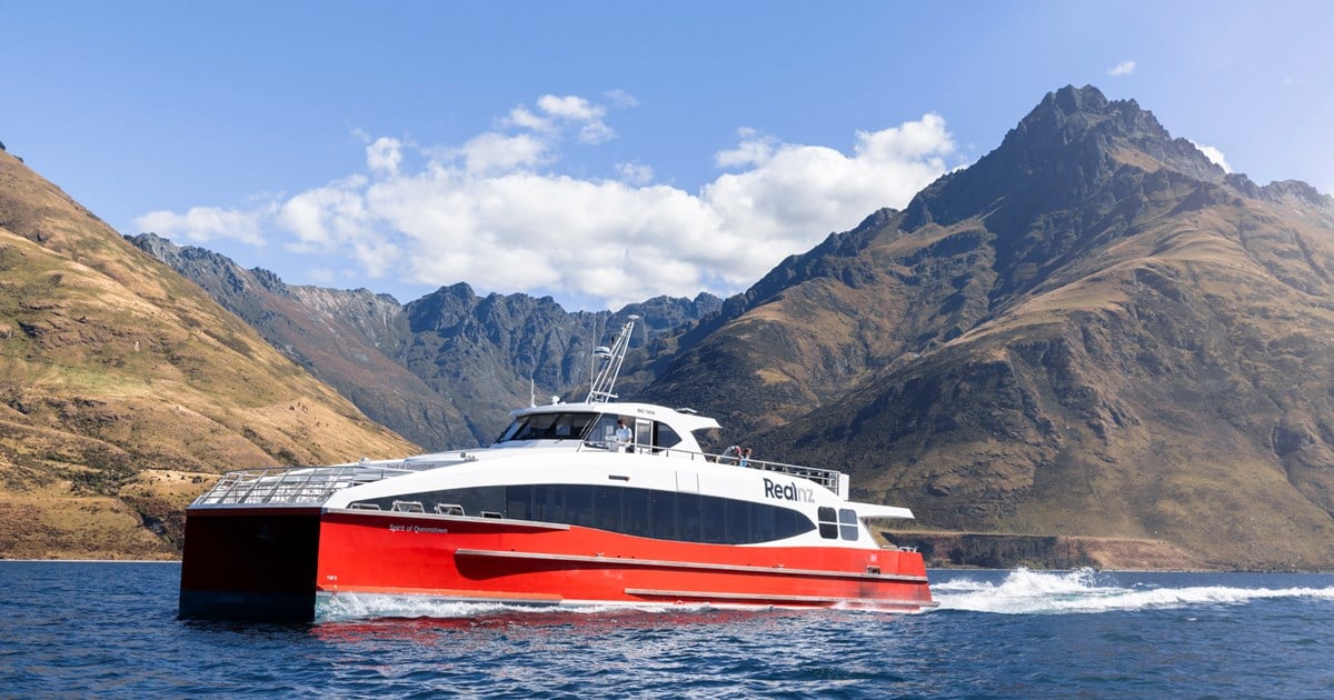 Real NZ Queenstown Lake Cruise