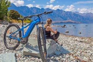 Ride to Riches: Arrowtown to Queenstown with Shuttle