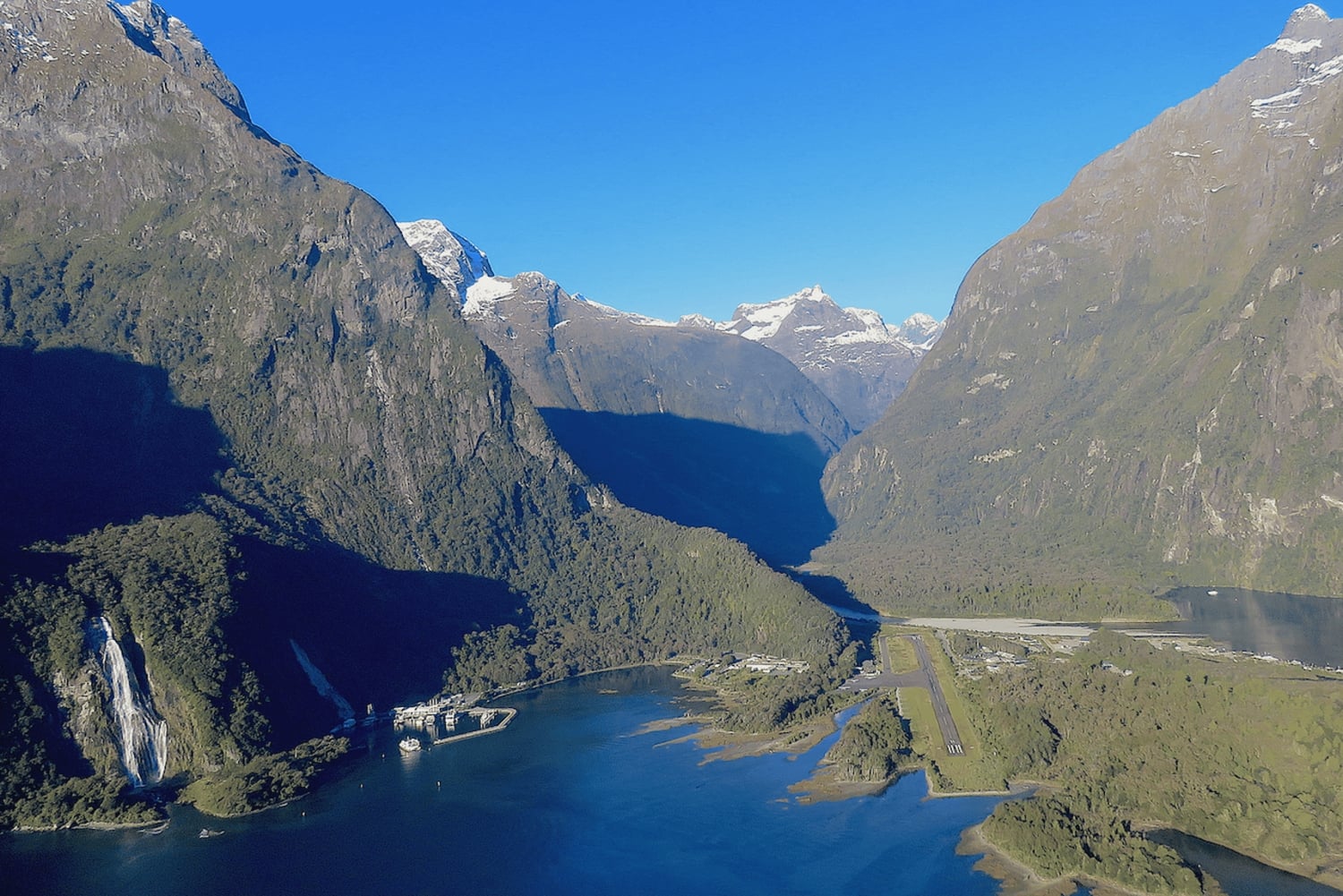 Wanaka: Helikoptertur i Milford Sound