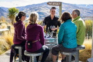 Winery Tour: Cromwell to Bannockburn - Kiwi Journeys