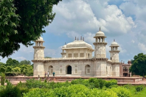 10 giorni di viaggio privato nel Triangolo d'Oro con Udaipur Jodhpur Pushkar