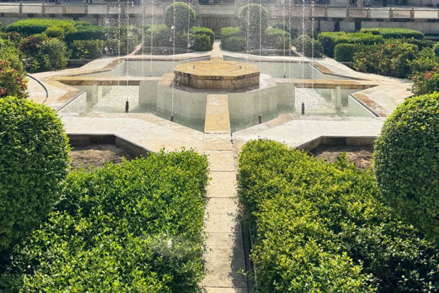 2-Day Jaipur Heritage Tour with Samode Palace & Village