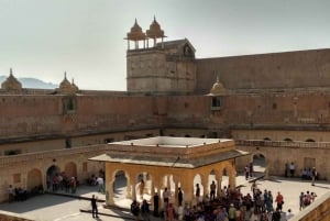 Excursión de 2 días a Jaipur desde Delhi con pernoctación en Jaipur