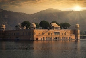 3 Days Golden Triangle Tour - Delhi Agra and Jaipur