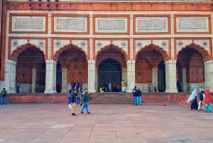 3-Hour Old Delhi Heritage Walking Tour With Rickshaw Ride