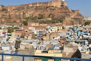 4 nætter 5 dage Udaipur og Jodhpur tur med bil og chauffør