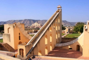 ホーリー祭りを楽しむゴールデントライアングル＆ウダイプル9日間ツアー