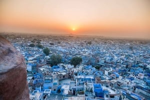 9 Golden Triangle Tour with Jodhpur and Pushkar on Motorbike