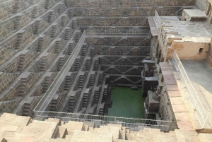 Abhaneri Step Well & Fatehpur Tour kanssa Agra Jaipur pudota