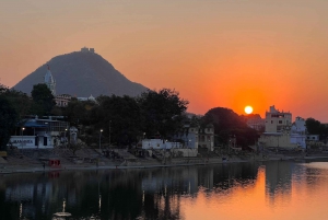 Visite à pied de l'après-midi avec coucher de soleil et Arti - La route de Pushkar