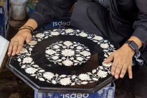 Экскурсия по ремесленным и историческим достопримечательностям Агры с культовым видом