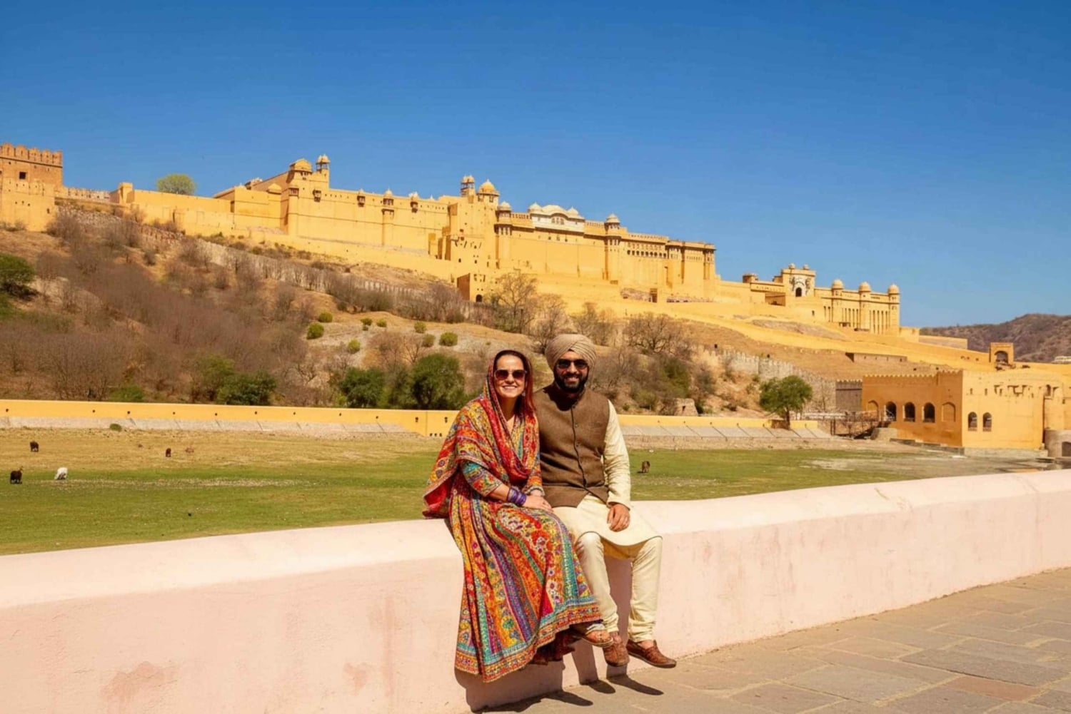 Agra: Dagstur til Jaipur med besøg på Amber Fort og Stepwell