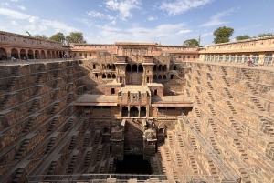 Agra: Transfer von Agra nach Jaipur über Fatehpur Sikri und Stepwell