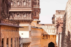 Tour di Jodhpur tutto compreso Auto, guida, hotel e biglietti d'ingresso