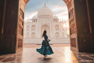All Inclusive Sameday Taj Mahal & Agra Tour from Your hotel