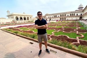 Da Delhi: Tour di un giorno del Taj Mahal e del Forte di Agra in treno superveloce
