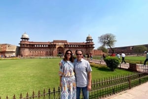 Au départ de Delhi : visite du Taj Mahal et du fort d'Agra en train super rapide