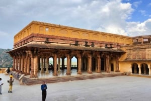 Amber fort Skip-the-Line E-tickets & guide Jaipur transfers
