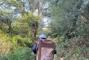 Amer: Caminata Exótica Guiada, Yoga y Visita al Pueblo