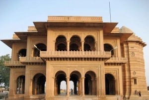 Bharatpur One-Day Tour: Bird Sanctuary & Palaces